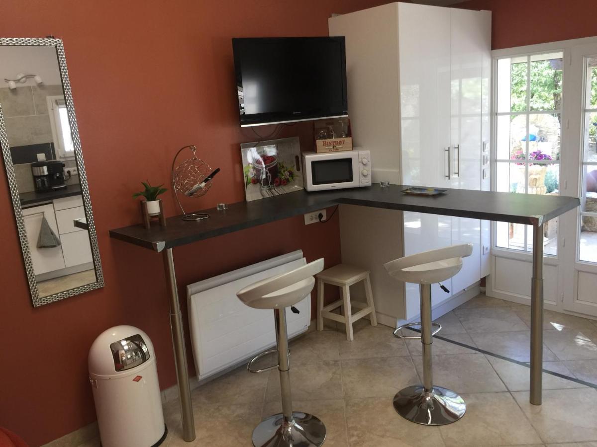 Apartamento Dépendance individuelle Nans-les-Pins Exterior foto