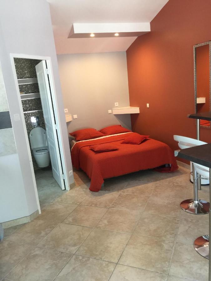 Apartamento Dépendance individuelle Nans-les-Pins Exterior foto
